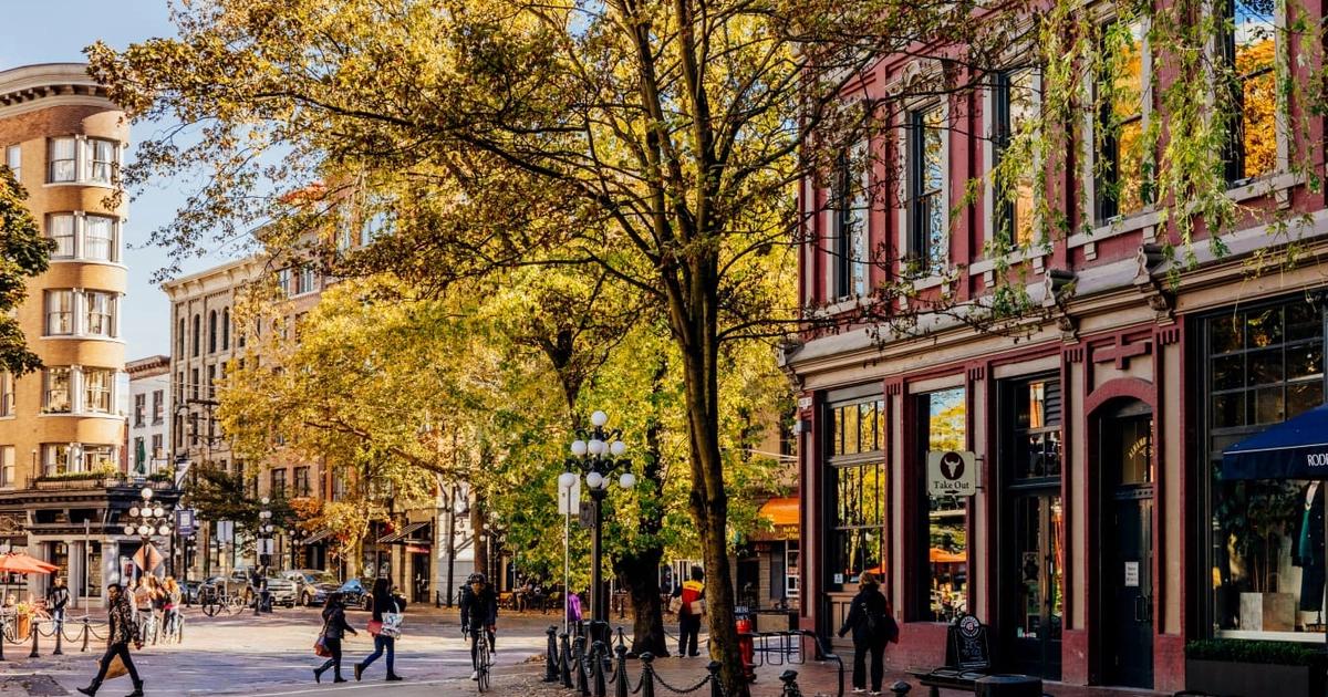Outdoor Escape Game - The Curse of Gastown’s Thirteenth Bell