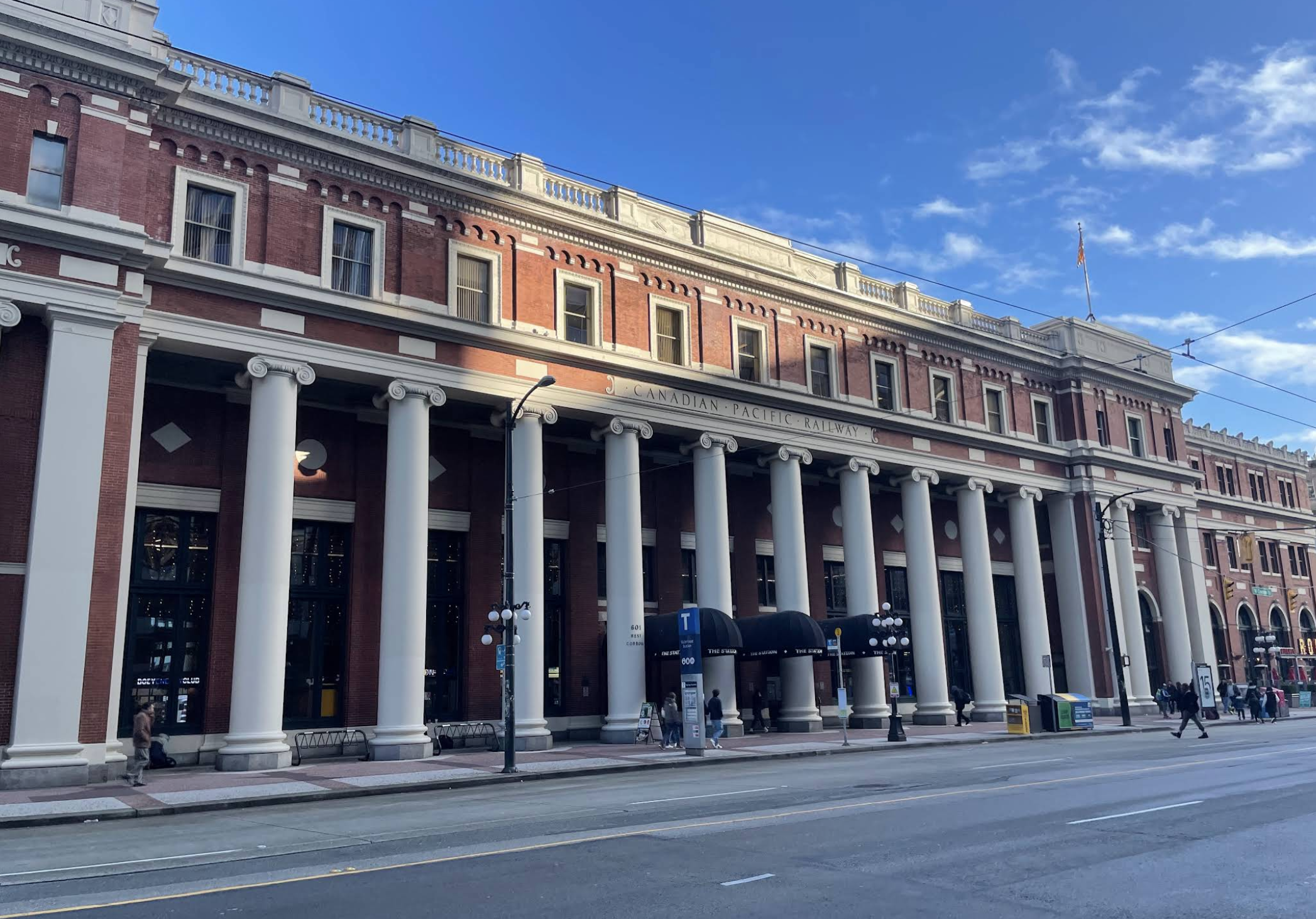 Gastown Outdoor Escape: A Story in Every Brick